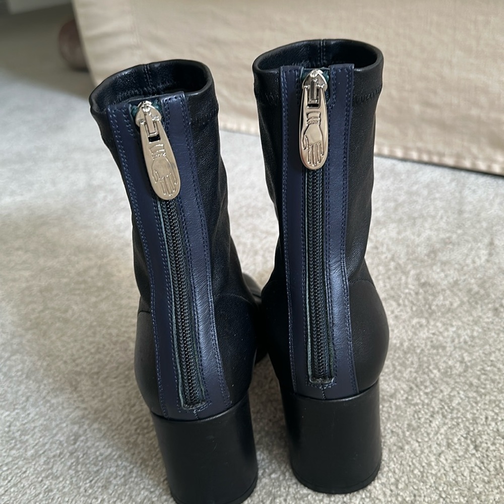 Nomasei Boots size 38 - they are too big for me.